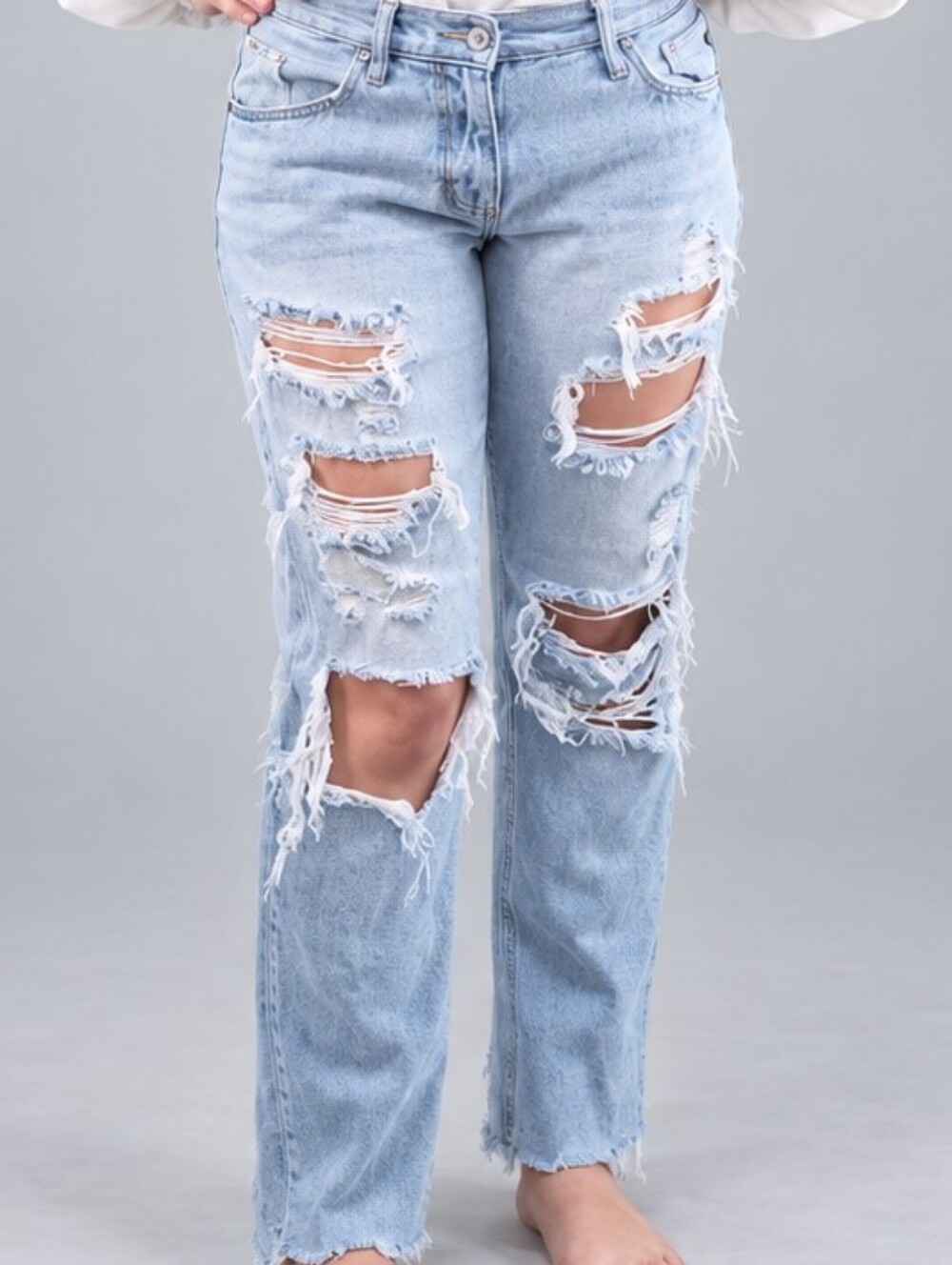 🥝KanCan Light Wash Distressed Straight Leg Jeans – Size 7/27